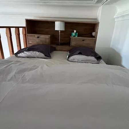 Apartment Face A La Mer, Sur *